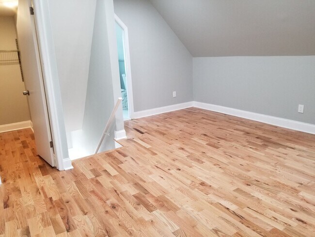 Building Photo - Ches-Bay LLC