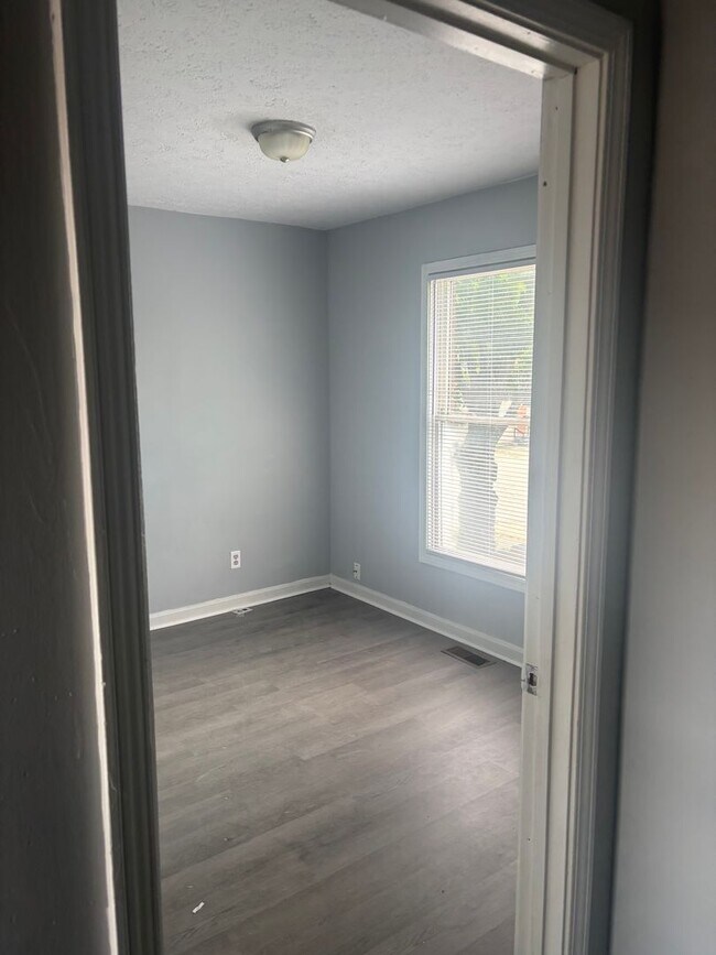 Building Photo - Spacious bedroom House in the Heart of Portland