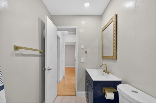 Building Photo - 6219 SW 20th Ct