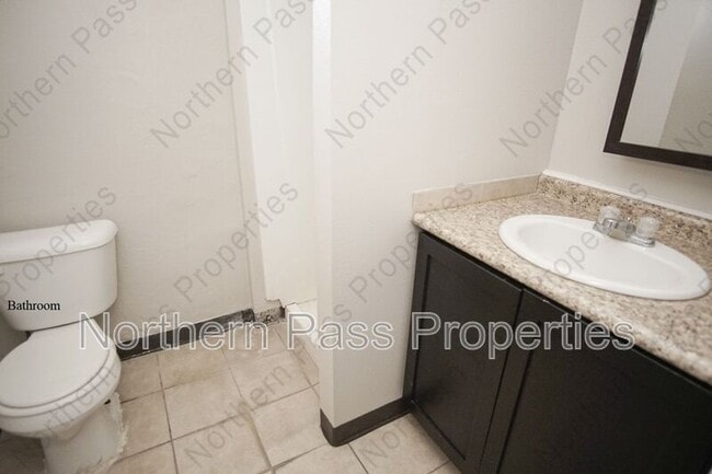 Building Photo - 411 Dodge Rd