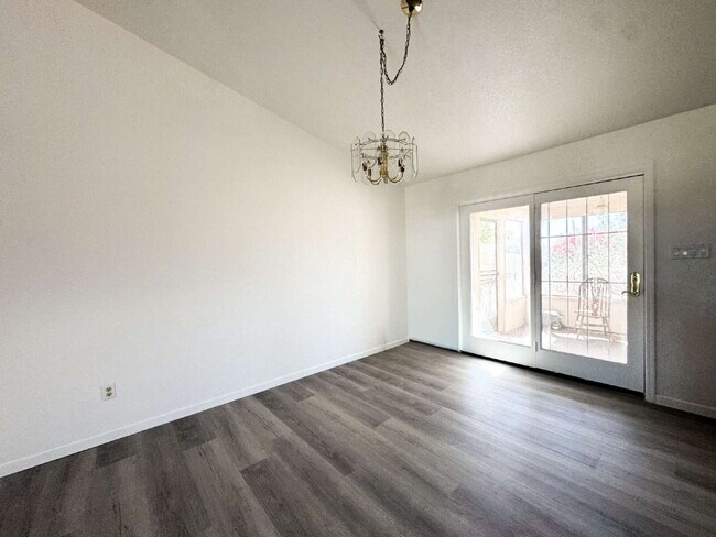 Building Photo - "Spacious Mesa Del Sol House!"