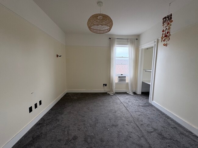 Building Photo - 312 Carolina St