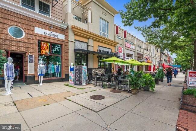 Building Photo - 2854 Connecticut Ave NW