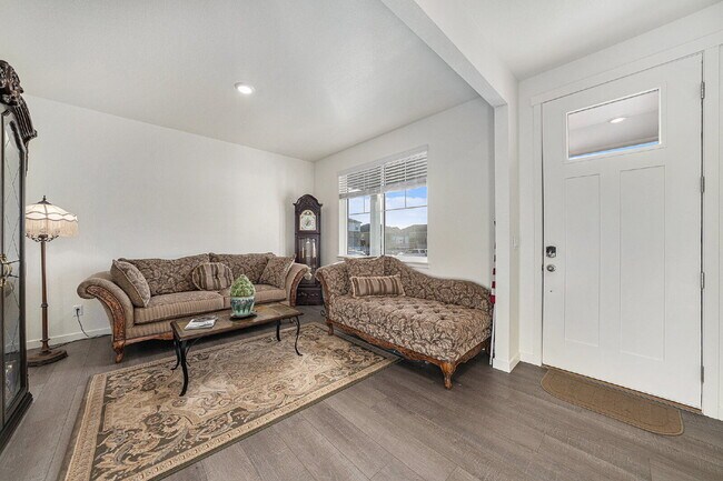 Building Photo - Rent this Immaculate Home in Johnstown Vil...