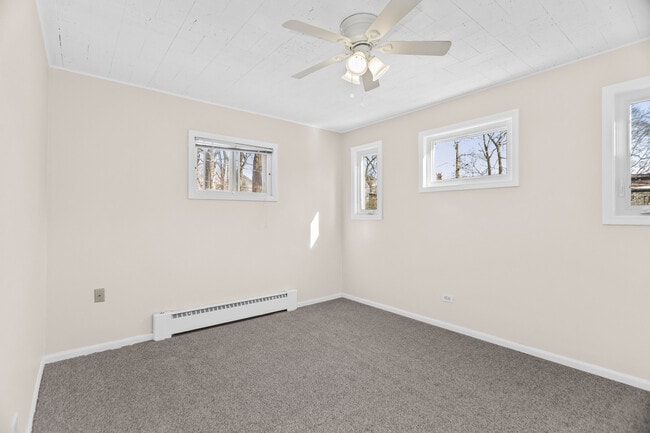 Building Photo - 537 County Line Rd