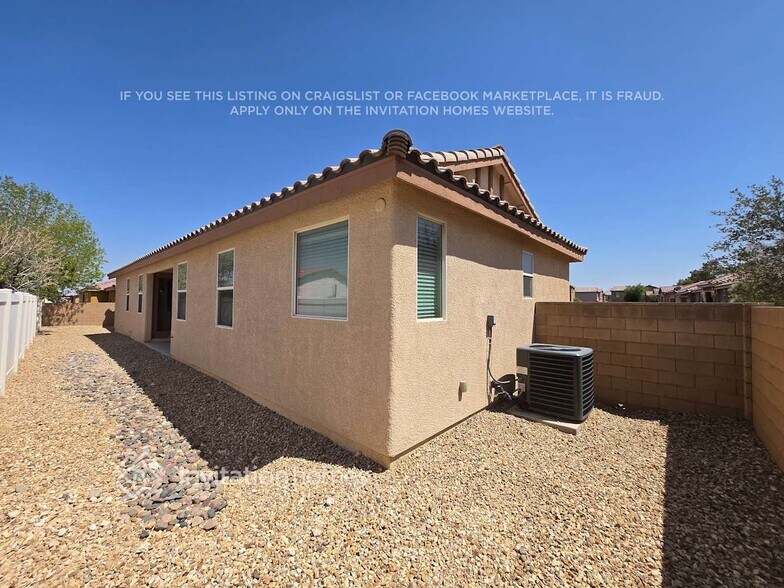Building Photo - 6216 Trenton Parade Ave
