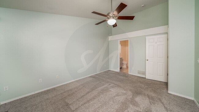 Building Photo - 8258 Cooper River Dr