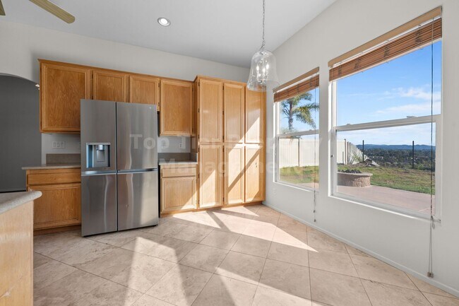 Building Photo - Beautiful 4 bed, 3 bath, 2,726 sqft House in Peaceful San Marcos Neighborhood - Available NOW