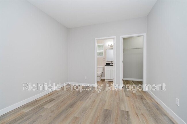 Building Photo - 821 Orange St