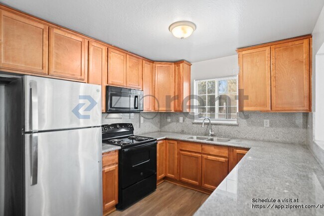 Building Photo - 29213 Dixon St