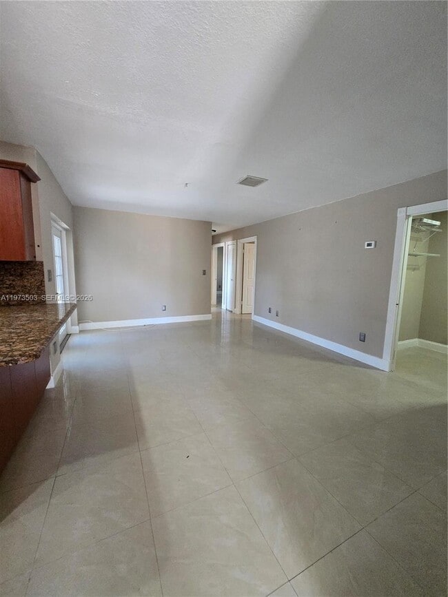 Building Photo - 10805 SW 165th Terrace