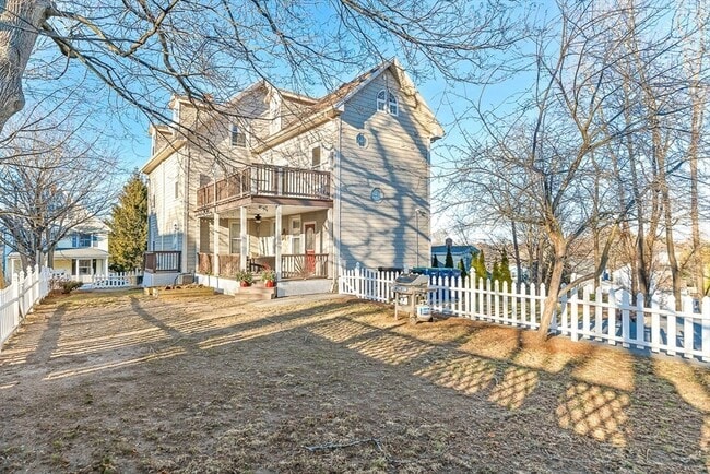 Building Photo - 11 Symonds St