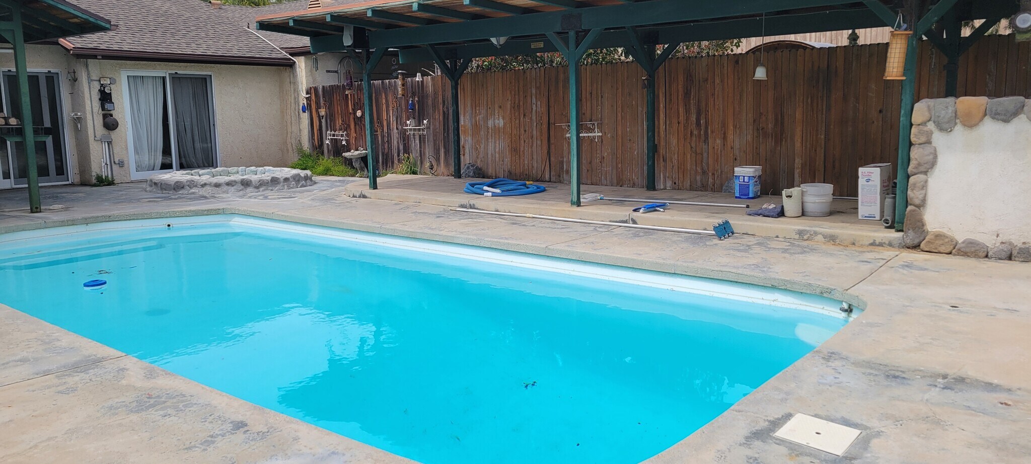 patio area - 6828 Chapman Pl