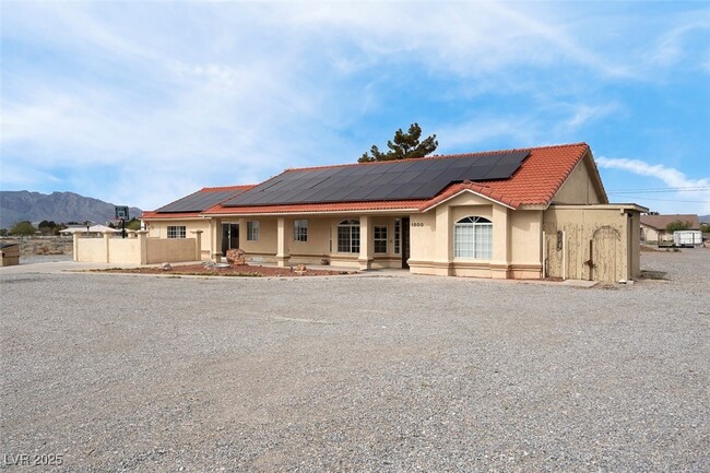Building Photo - 1800 Red Rock Dr