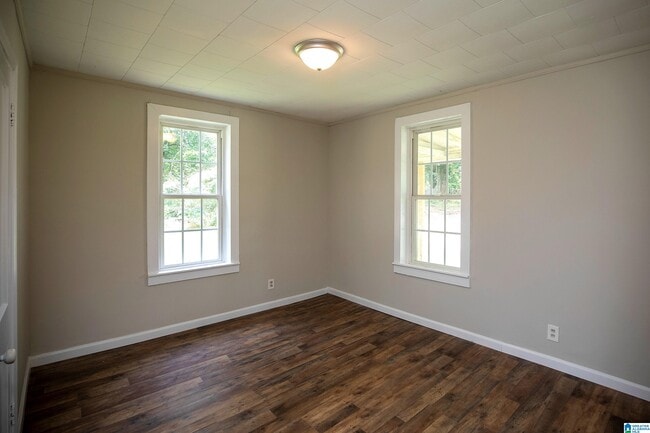 Building Photo - 628 Sharon Blvd