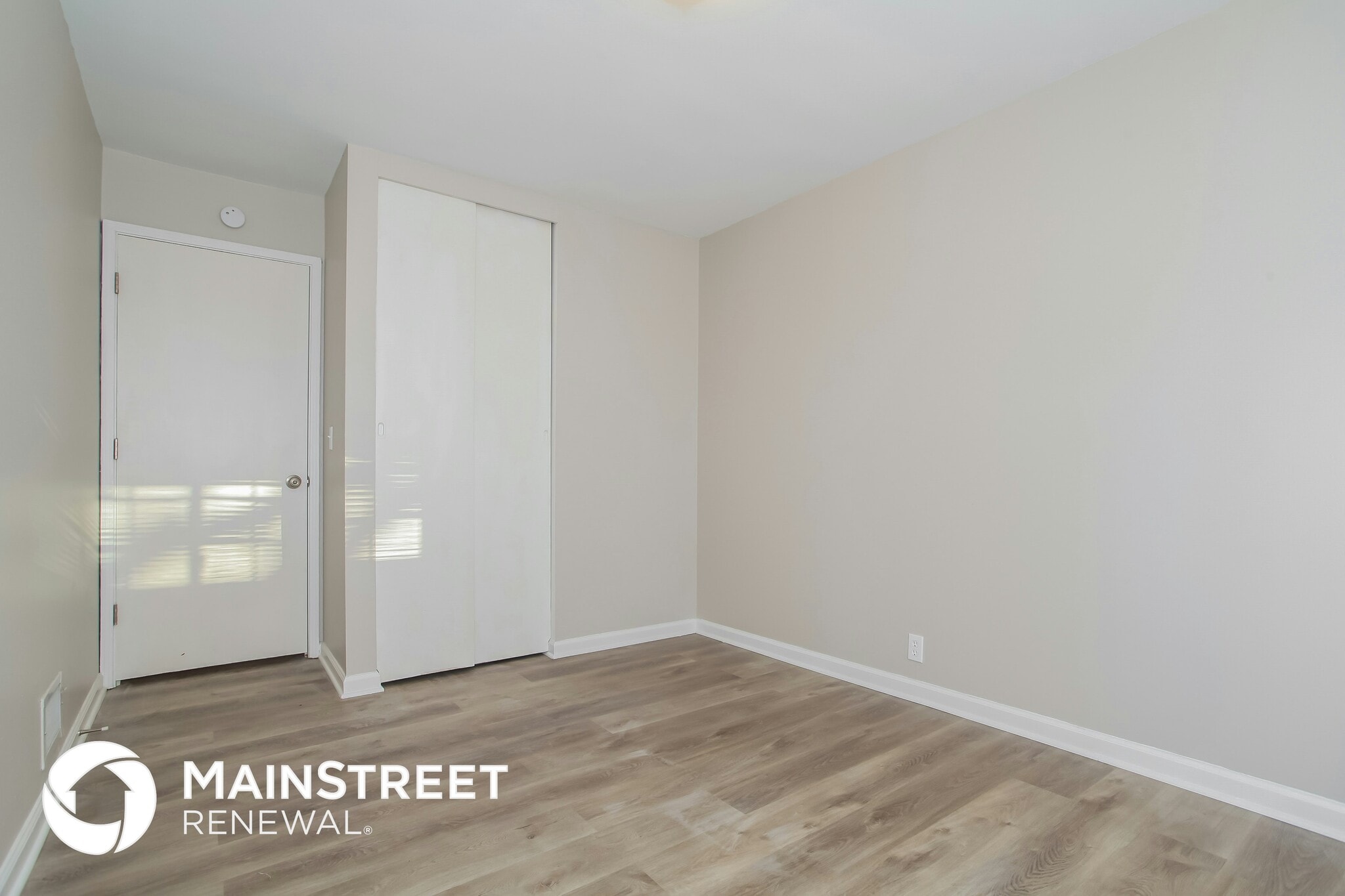 Building Photo - 8654 Tralee Ct