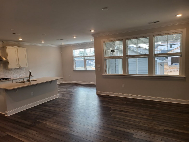 Building Photo - 761 Cormiche Ln