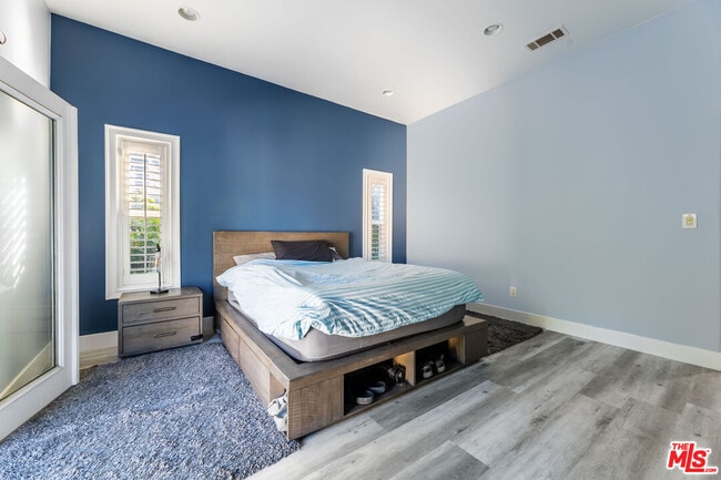 Building Photo - 1112 S Highland Ave