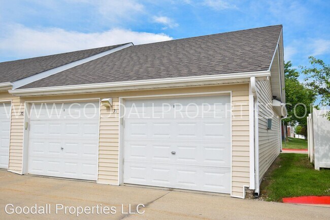 Building Photo - 2 br, 2 bath House - 10320 Norfolk Dr #4