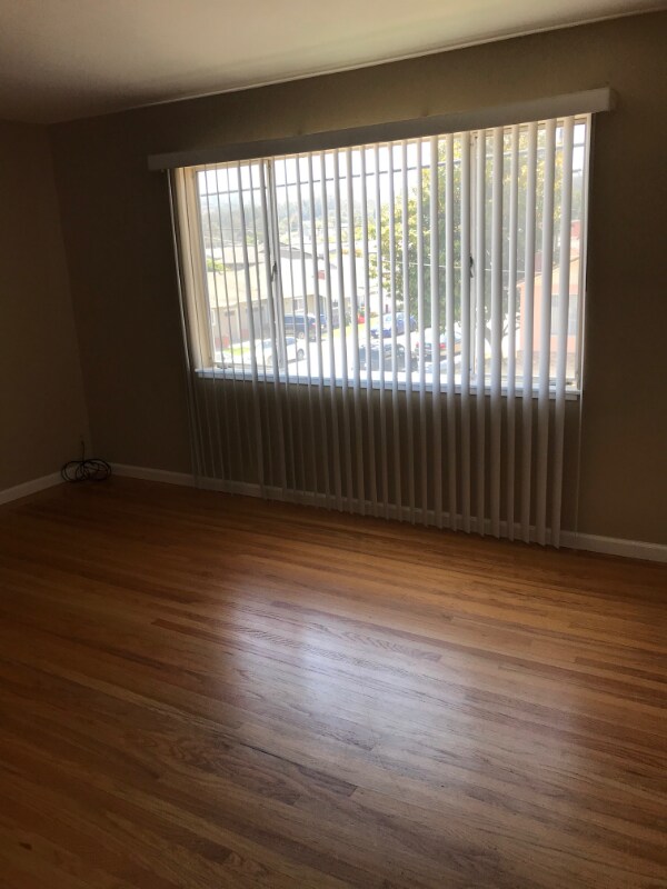 Building Photo - 88 Linden Ave