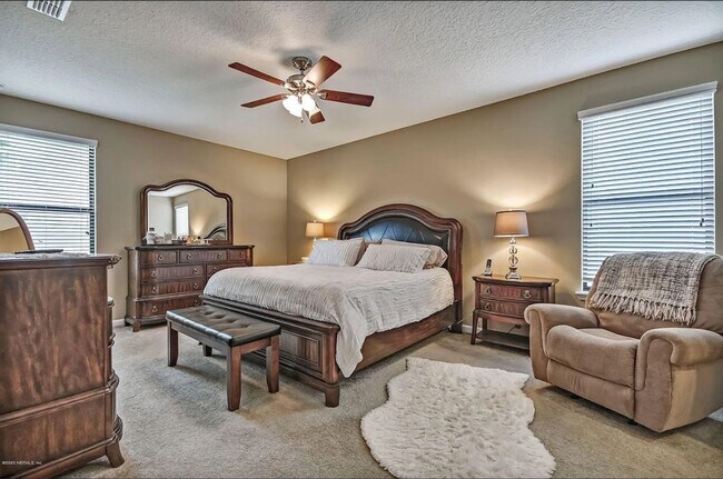 Building Photo - 3 BR/2BA | Newly Renovated Single Family Home | 1-Car Parking | Large Covered Patio| In desirable...