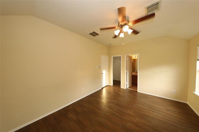 Building Photo - 14430 Hamilton Grove Ln