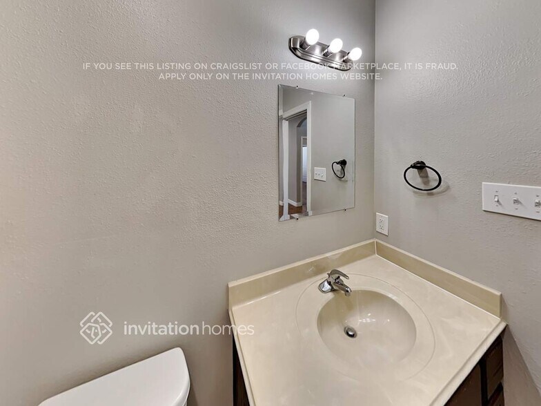 Building Photo - 23737 Briar Tree Dr