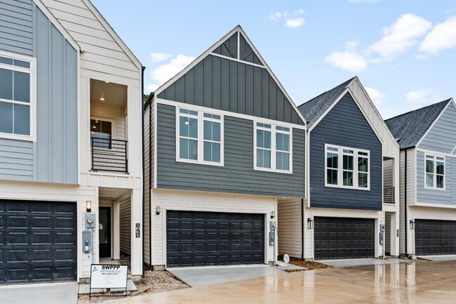 Building Photo - 6119 Campo Vista Dr