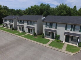 Building Photo - 439 Oak St