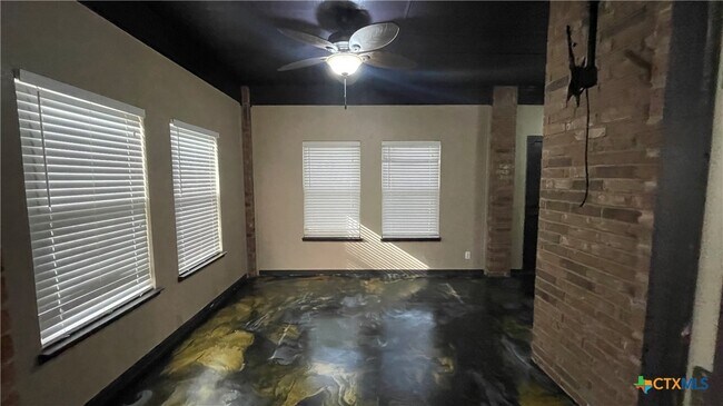 Building Photo - 6201 Morganite Ln