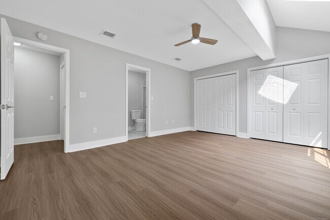 Building Photo - 96 Jones Hill Rd