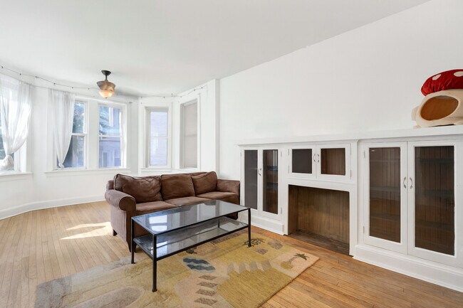 Building Photo - 2638 W Haddon Ave