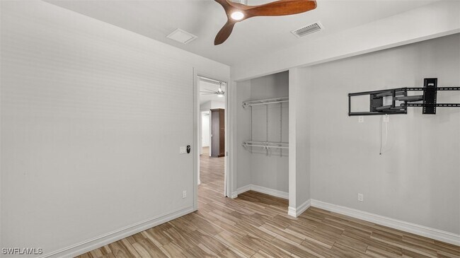 Building Photo - 8720 Cypress Lake Dr