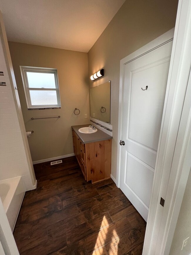 Building Photo - Newly Built 3 Bedroom 2 Bath