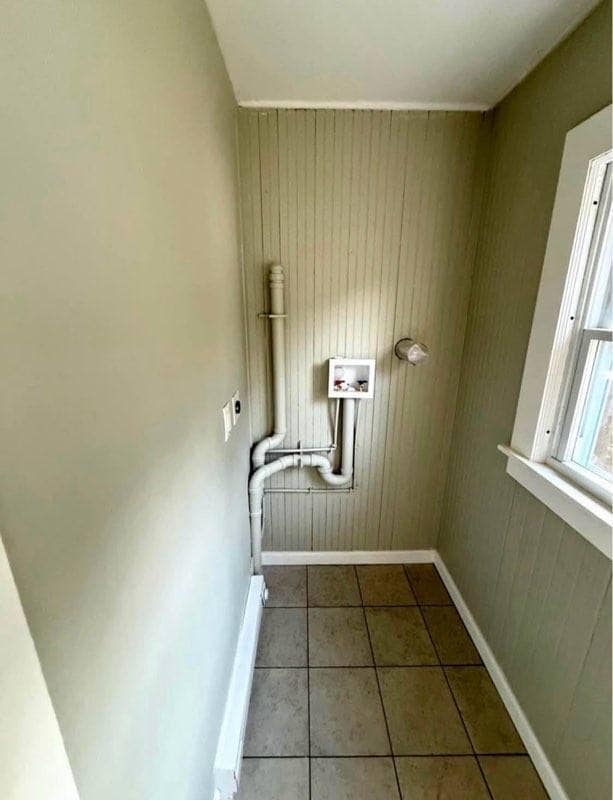 Building Photo - 24 Fairview St