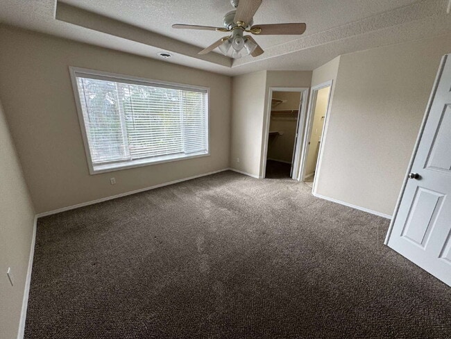 Building Photo - 1/2 OFF 3rd Month's Rent!!  Beautiful 4 Bedroom Clackamas Home