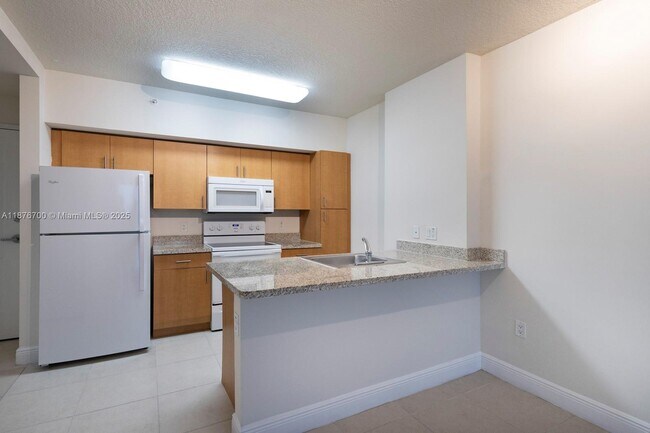 Building Photo - 2350 SW 27th Ave