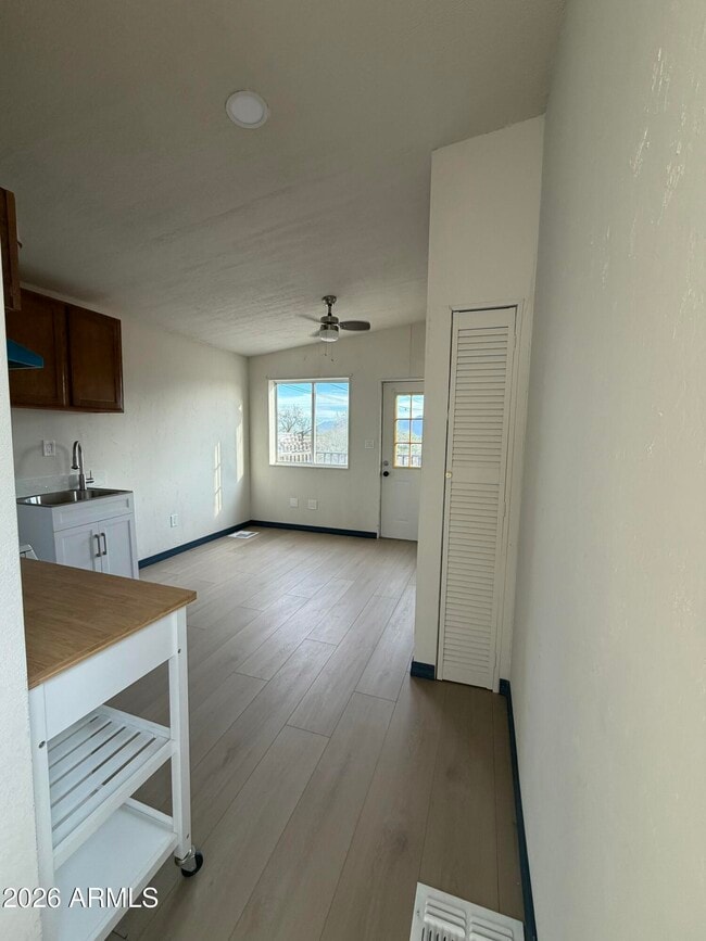 Building Photo - 11008 W Southern Ave