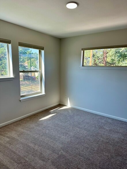 Bdr 2 - 30469 Hilltop Dr