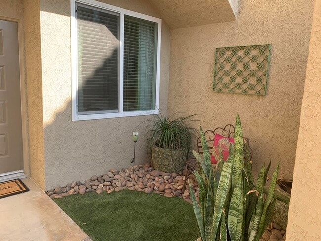 Building Photo - 55578 Southern Hill