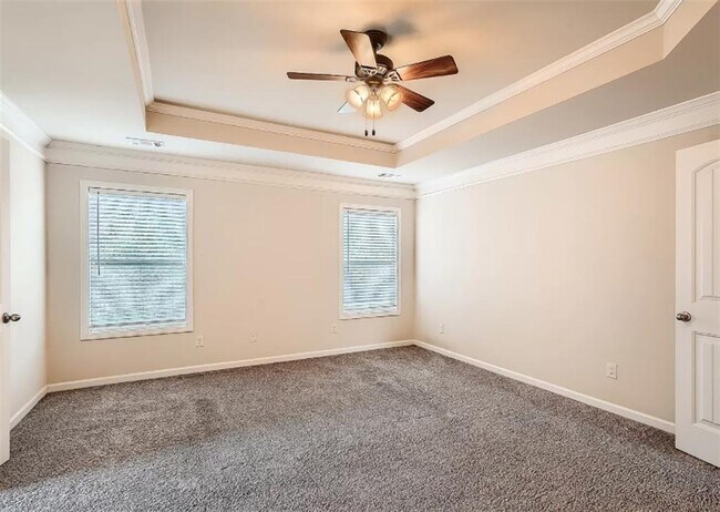 Building Photo - 710 Collingsworth Ln NE