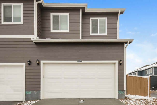 Building Photo - Bright Living in Thornton