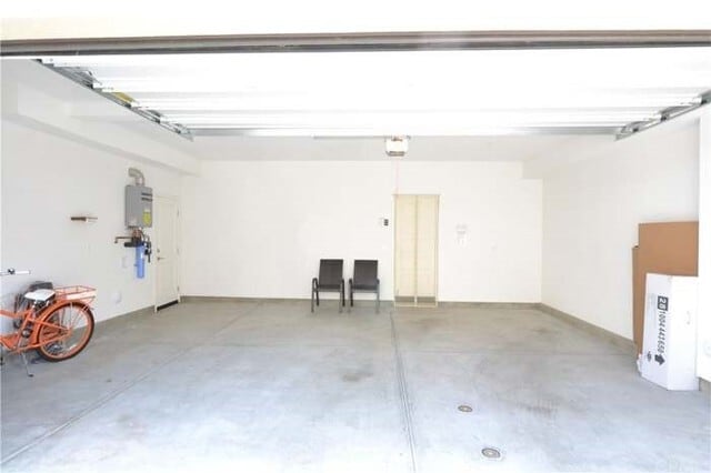Building Photo - 123 Bravo