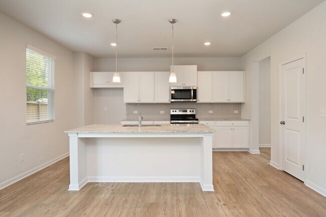 Building Photo - Minutes to Downtown Dawsonville, Rock Creek Park & More—Welcome Home