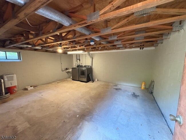 Building Photo - 904 Yorkshire Dr