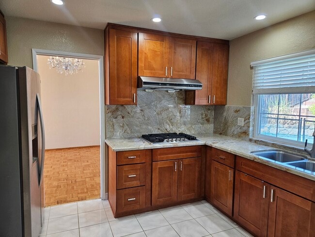 Building Photo - 3076 Valleywood Ct