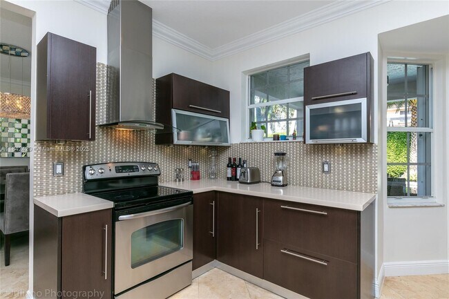 Building Photo - 2564 Jardin Ct