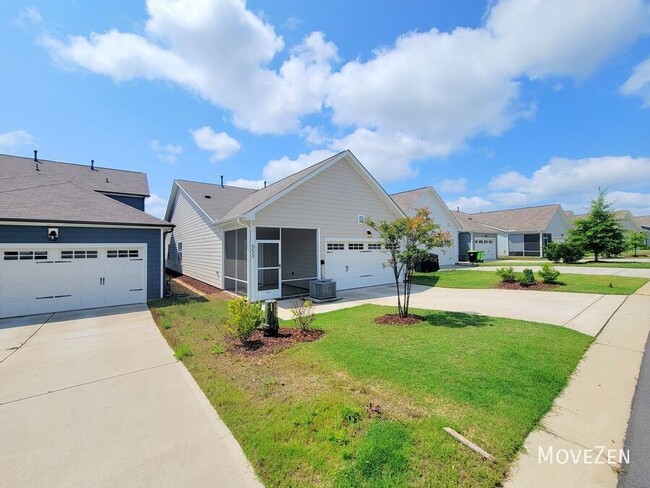 Building Photo - 553 Haywood Glen Dr