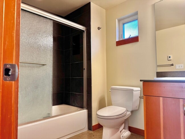Building Photo - Three-Level Loft-Style 2BR | 3BA with Priv...
