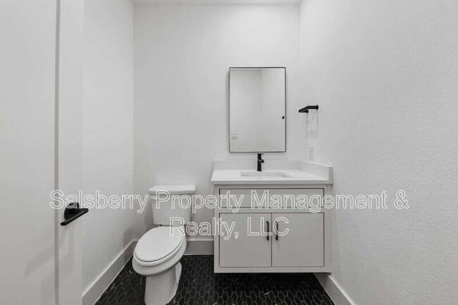 Building Photo - 1790 Coopers Hawk Dr